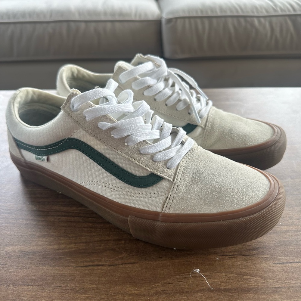 Rare VANS Old Skool 10.5 Cream and Forrest Green